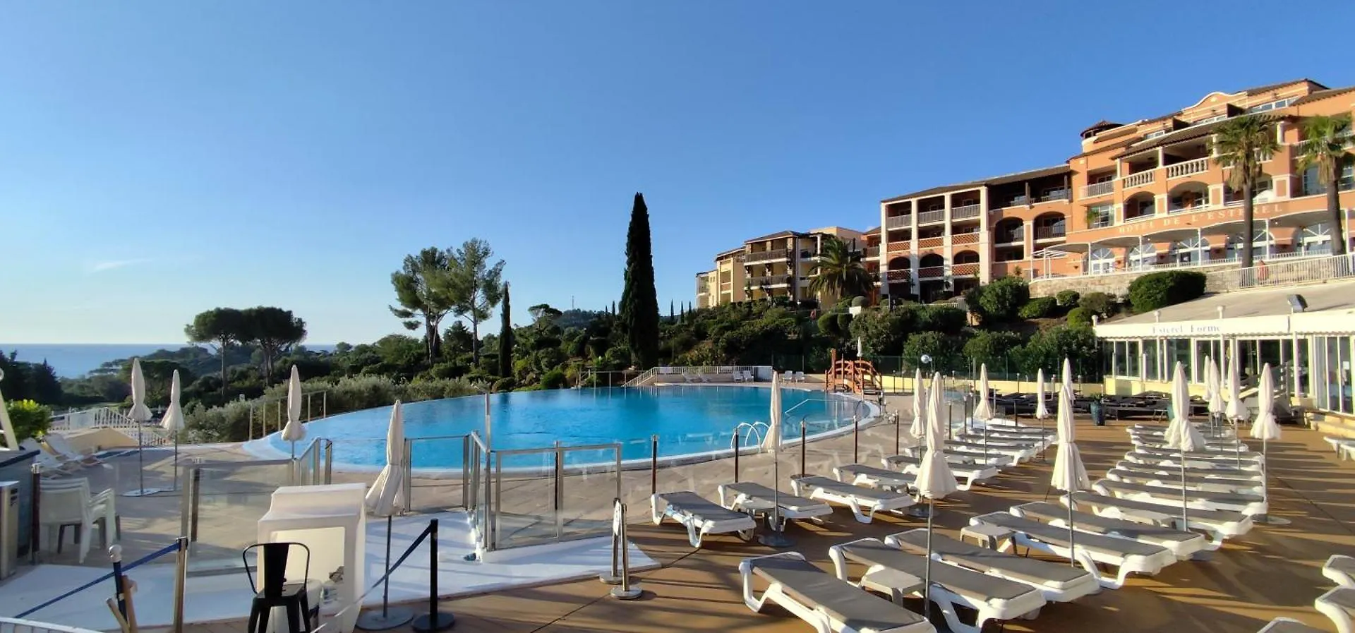 T2 Vue Mer, Jardin Clos, Village Vacances Cap Esterel St Raphael Saint-Raphaël