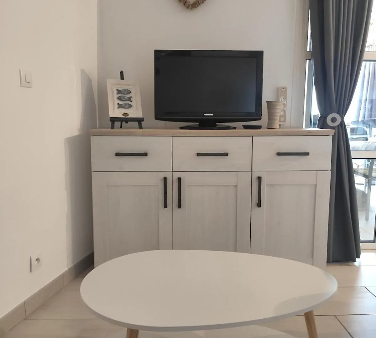 T2 Vue Mer, Jardin Clos, Village Vacances Cap Esterel St Raphael Saint-Raphaël 0*,  法国